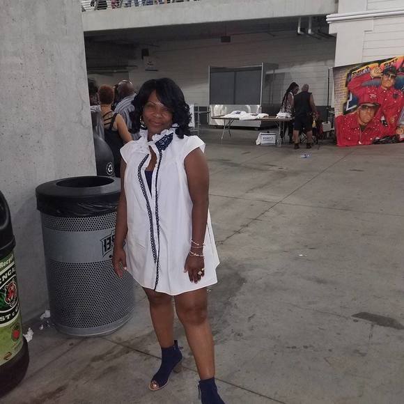 Meet your Posher, Darnetta - Picture 1 of 1